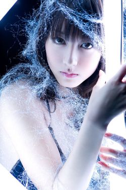 丰满的女邻居三级